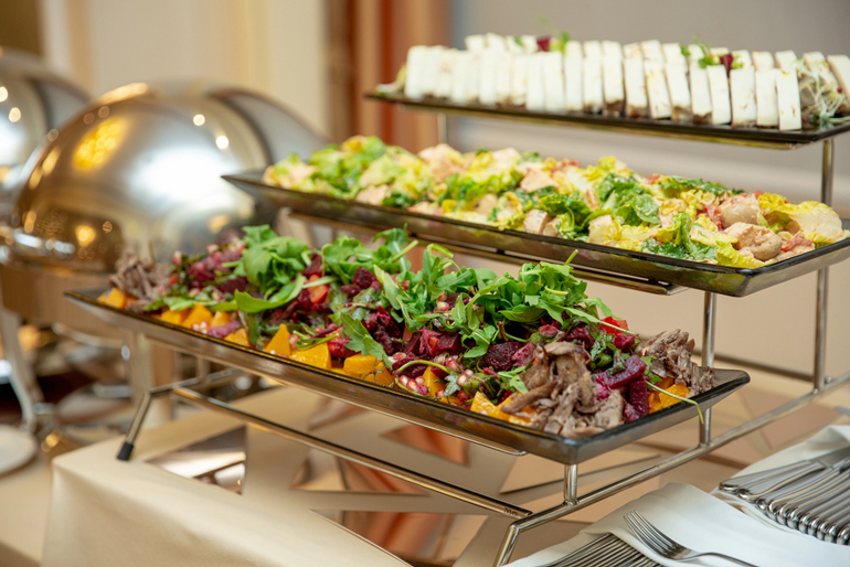 Catering Factoring 101: Supporting Your Cash Flow Management